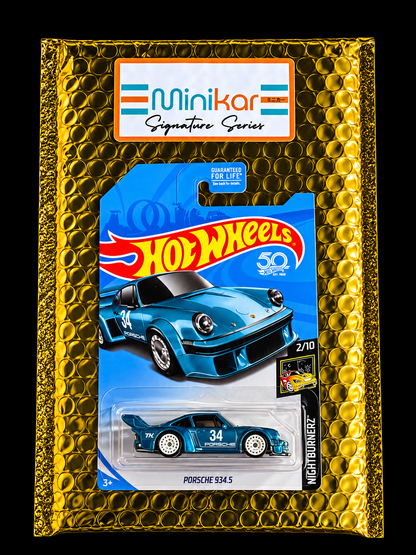 Signature Series – Diecast Mystery Box