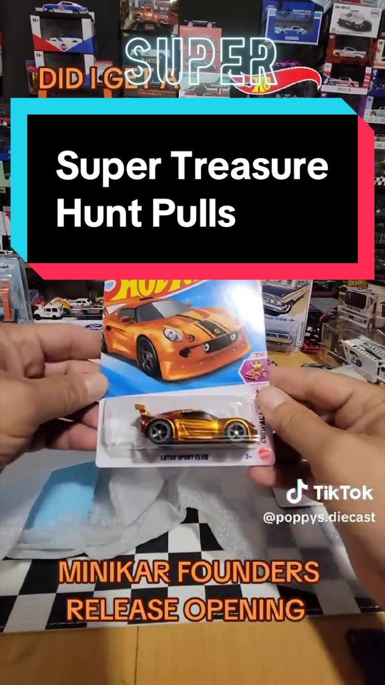 Lotus Sport Elise Super Treasure Hunt pull from the Minikar Founders Release
